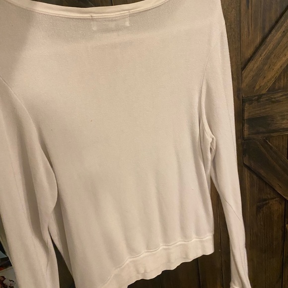 White wild fox long sleeve - Picture 2 of 3